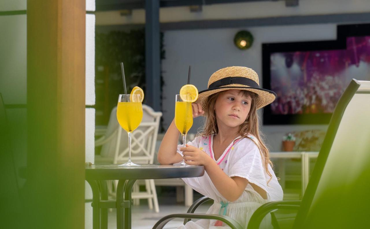 Holiday Park Verse Ulcinj Ngoại thất bức ảnh